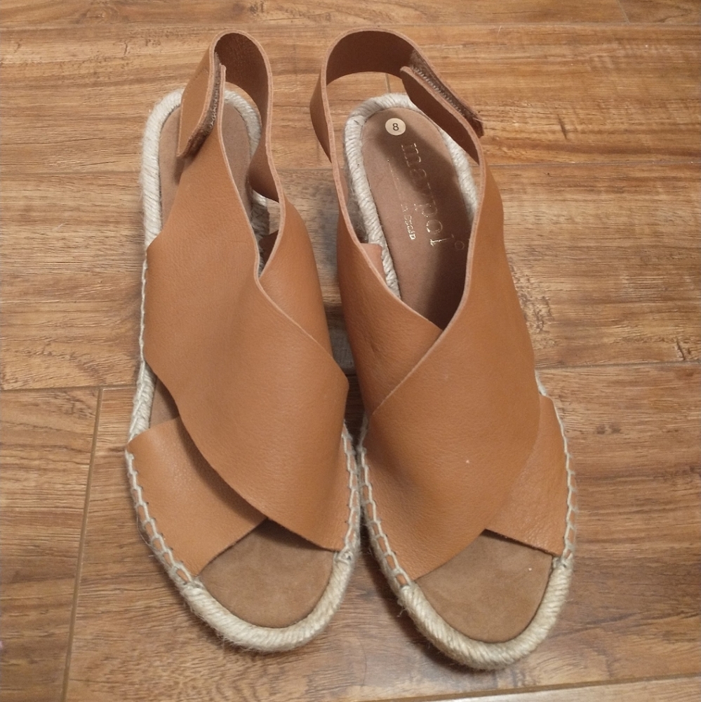 Maypol, Size 8, camel color